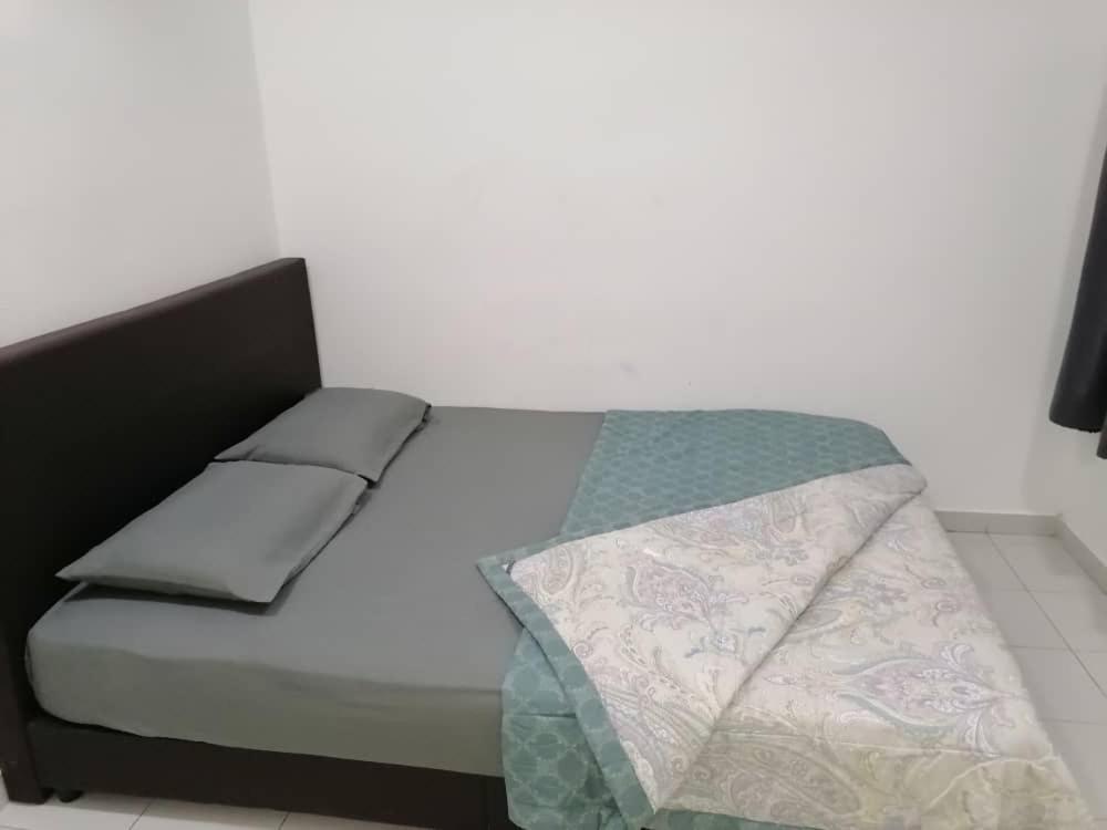 Mesahill Nilai 2 Room Condo - Fast Wifi, Amazing Pool & Tv Zewnętrze zdjęcie