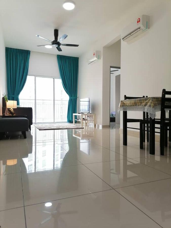 Mesahill Nilai 2 Room Condo - Fast Wifi, Amazing Pool & Tv Zewnętrze zdjęcie